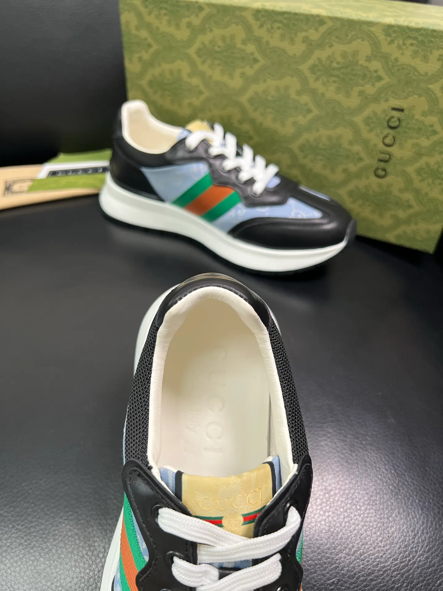 Men's shoes 💰800 Gucci top purchasing Gucci counter new model, original factory configuration of imported cowhide from Italy with printed cloth fabric, imported cowhide lining, breathable and comfortable, sole: original factory special sole is super comfortable, original factory and single goods are high quality, welcome to compare, code number 38-44 (customized 45 46) 85865